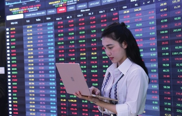 Tin trước giờ giao dịch 28/10: BVBank vượt 18% kế hoạch lợi nhuận, ACB tăng tín dụng 11.5%, Fed có thể tăng lãi suất 12/2026