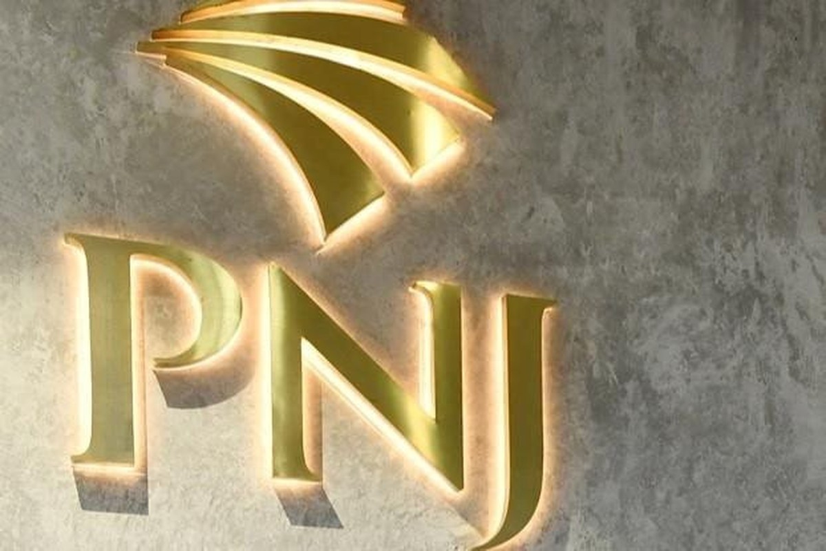 Khối ngoại bán ròng 35 triệu cổ phiếu PNJ, thị giá mất hơn 51% giá trị